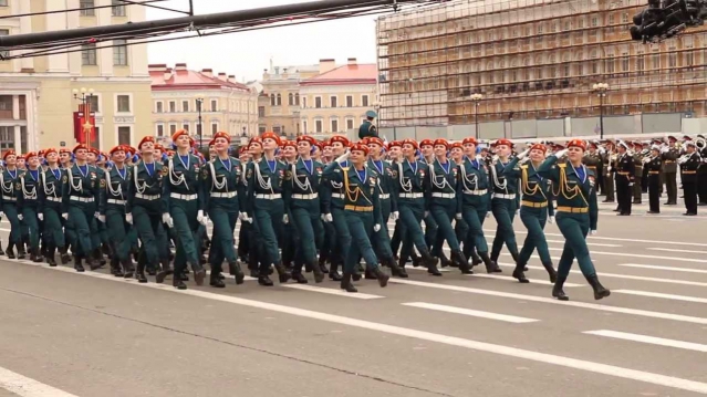 Служащим МЧС повысят зарплату Служащим МЧС повысят зарплату