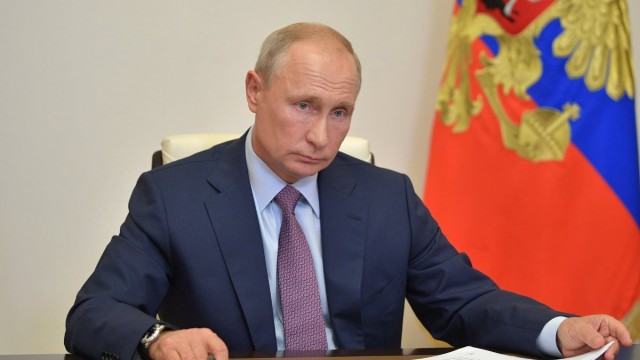 Обманутые дольщики просят помощи главы государства