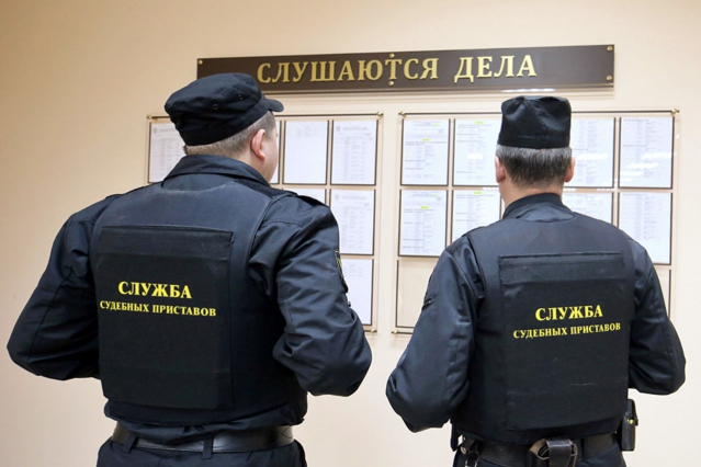 Зарплату судебным приставам будут начислять из средств должников