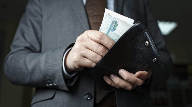 Чиновники Екатеринбурга останутся без повышения зарплаты