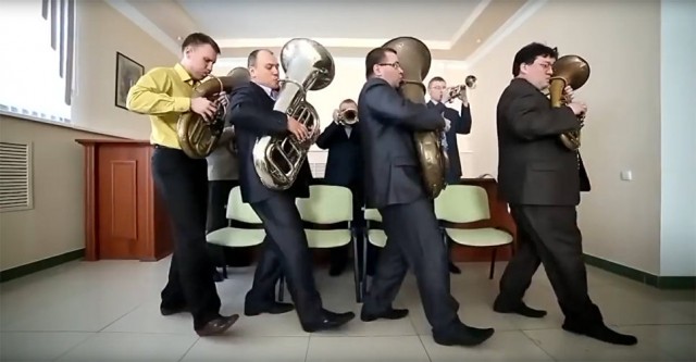 Когда чиновникам нечем заняться