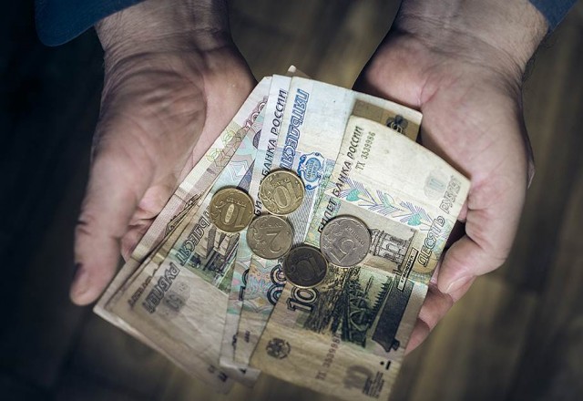 Омские педагоги выразили свое недовольство низкими зарплатами