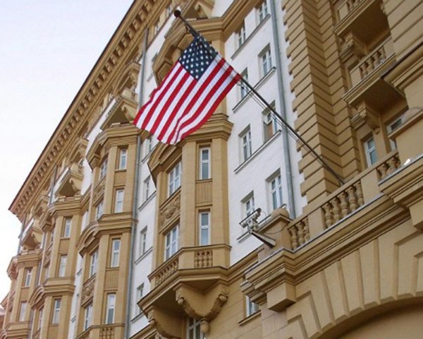 Сотрудники консульства США могут остаться без работы из-за санкций