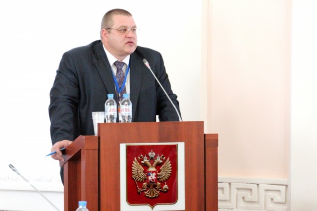 Выписал премию себе любимому Выписал премию себе любимому