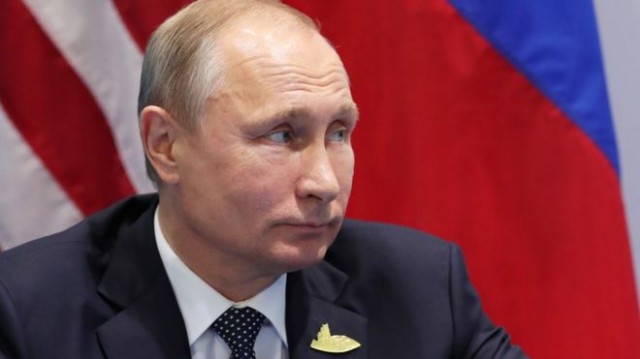 Российский президент понизил свою зарплату