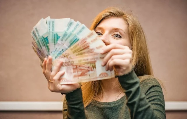 ​Еженедельные выплаты зарплаты