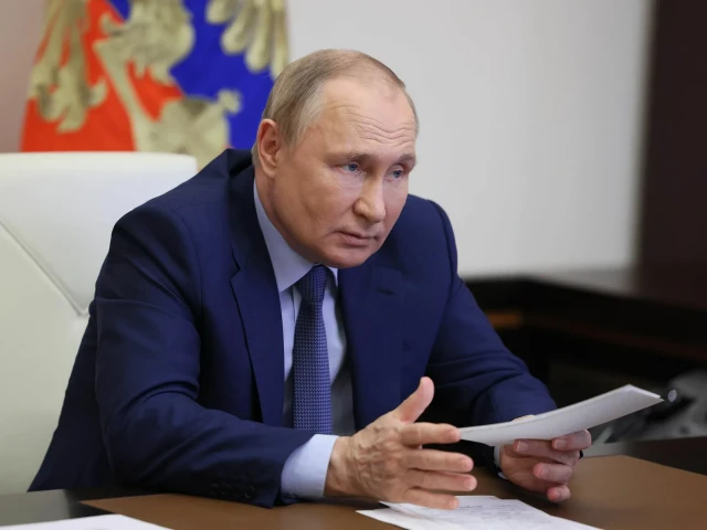 ​Выравнивание зарплат в социальной сфере