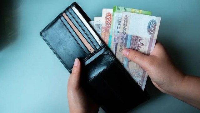 ​Министерство Труда предложило увеличить МРОТ на 2025 год